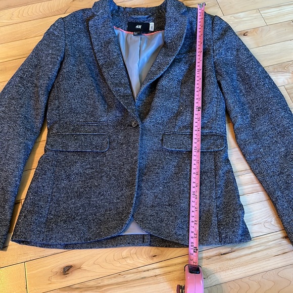 H&M Blazer - Picture 4 of 6